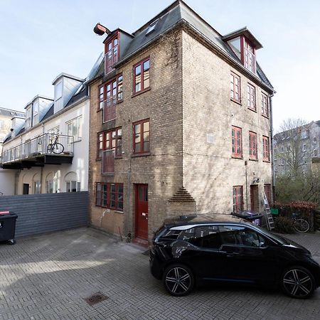 Aday - Apartment Suite 1 Aalborg Center Экстерьер фото